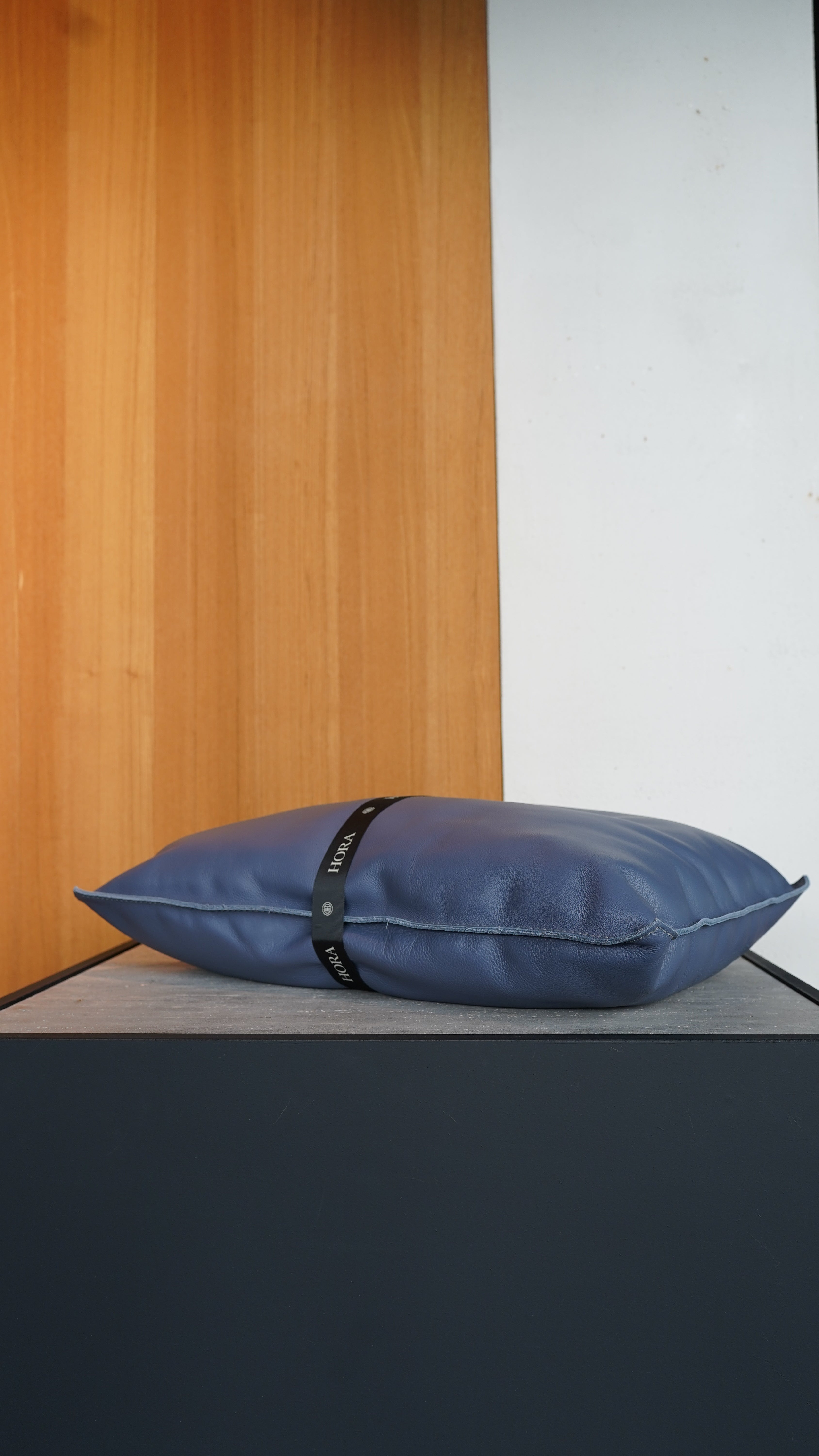Baxter - outdoor cushion, outdoor leather