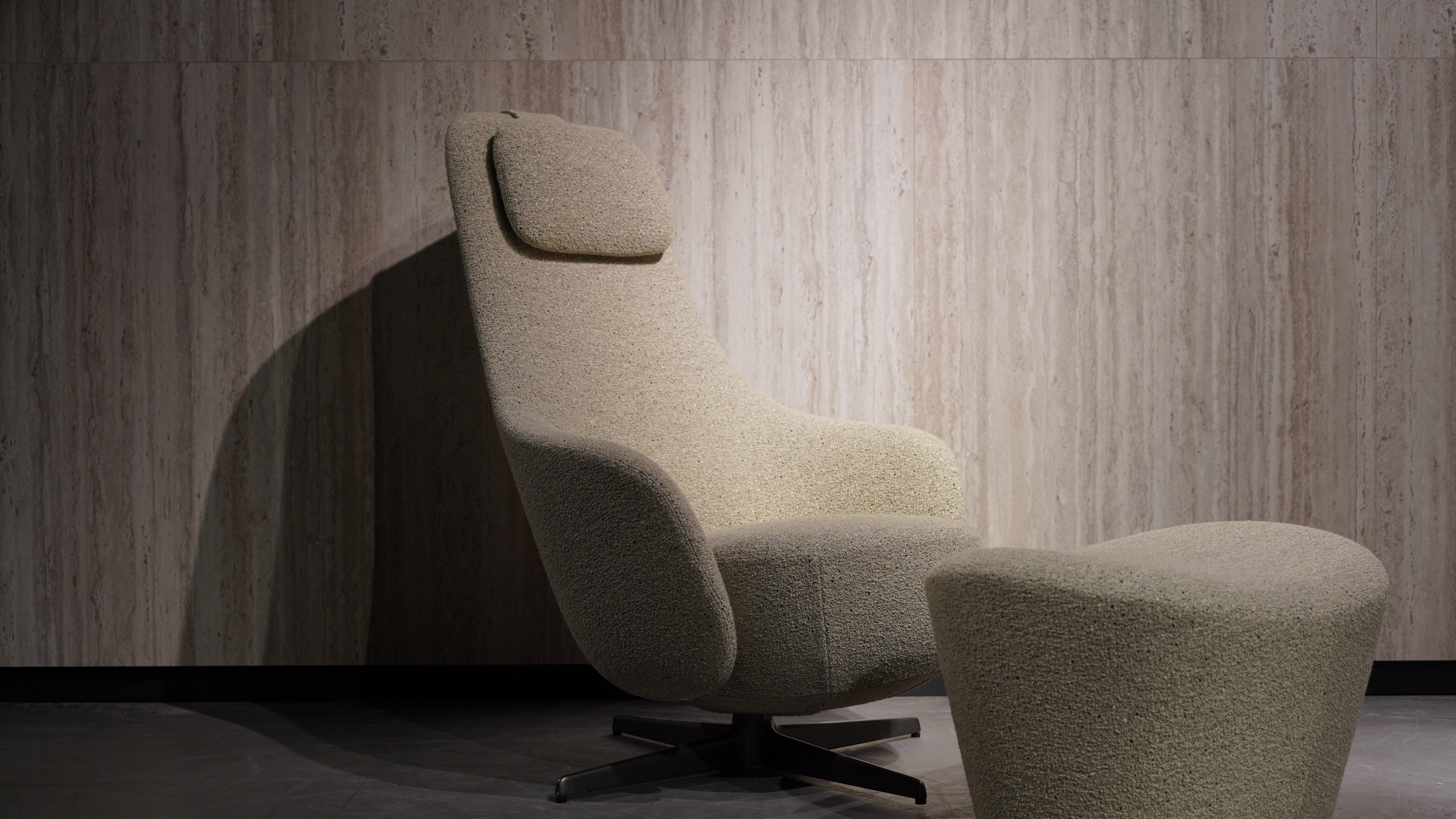 B&B Italia - Harbor swivel armchair + ottoman