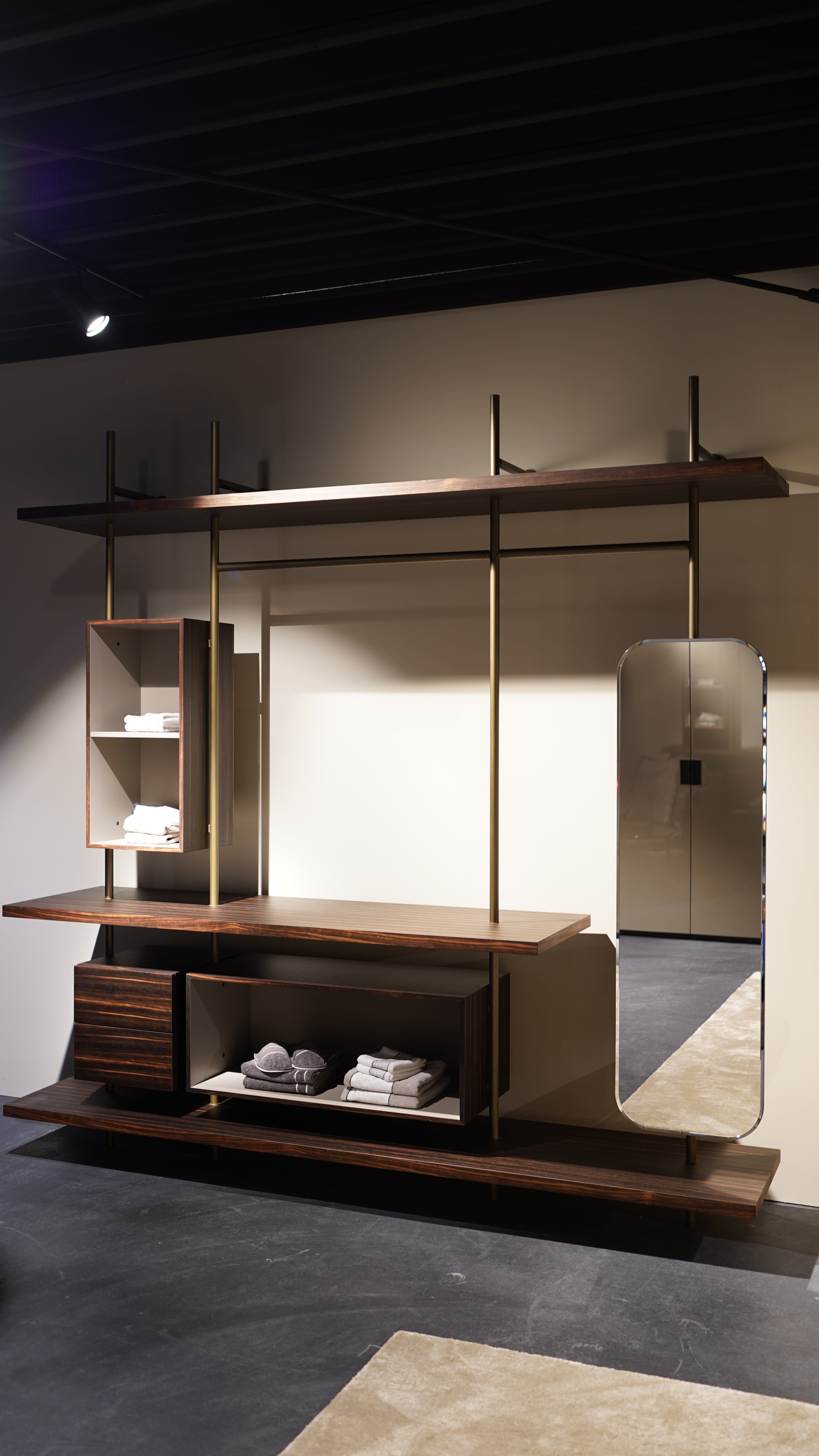 Porro - Boutique mast wandkast