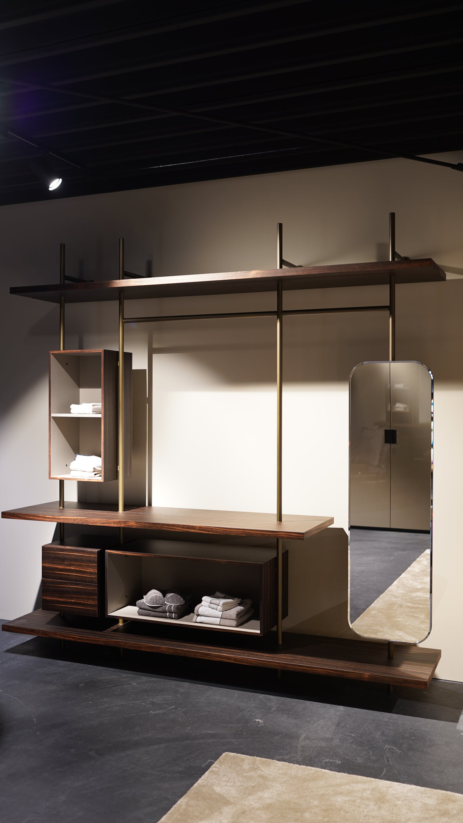 Porro - Boutique mast wandkast