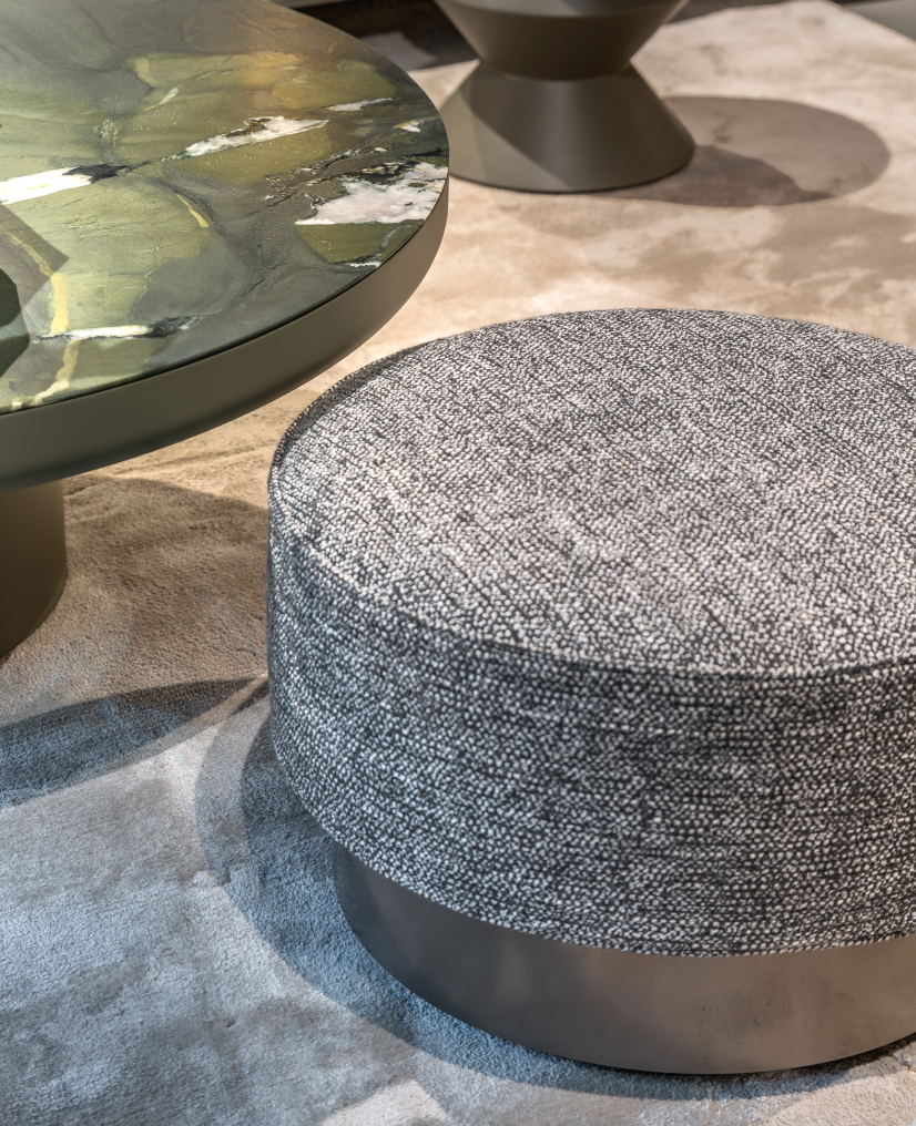 Minotti - Sally ottoman with casters