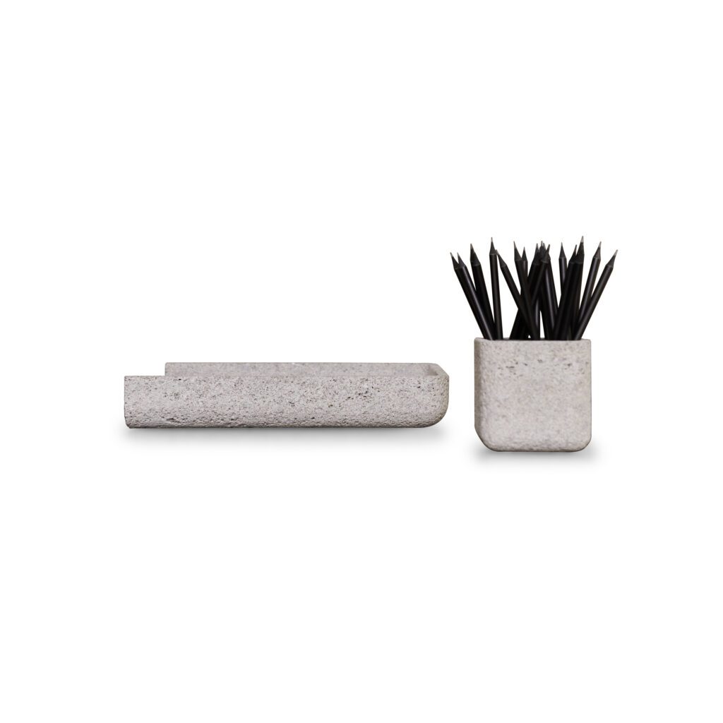 When Objects Work - Office organizer document holder (Eggermont)