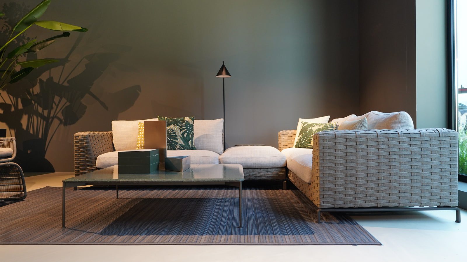 B&B Italia - Ray outdoor opstelling incl. 3 deco cushions