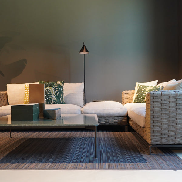 B&B Italia - Ray outdoor opstelling incl. 3 deco cushions