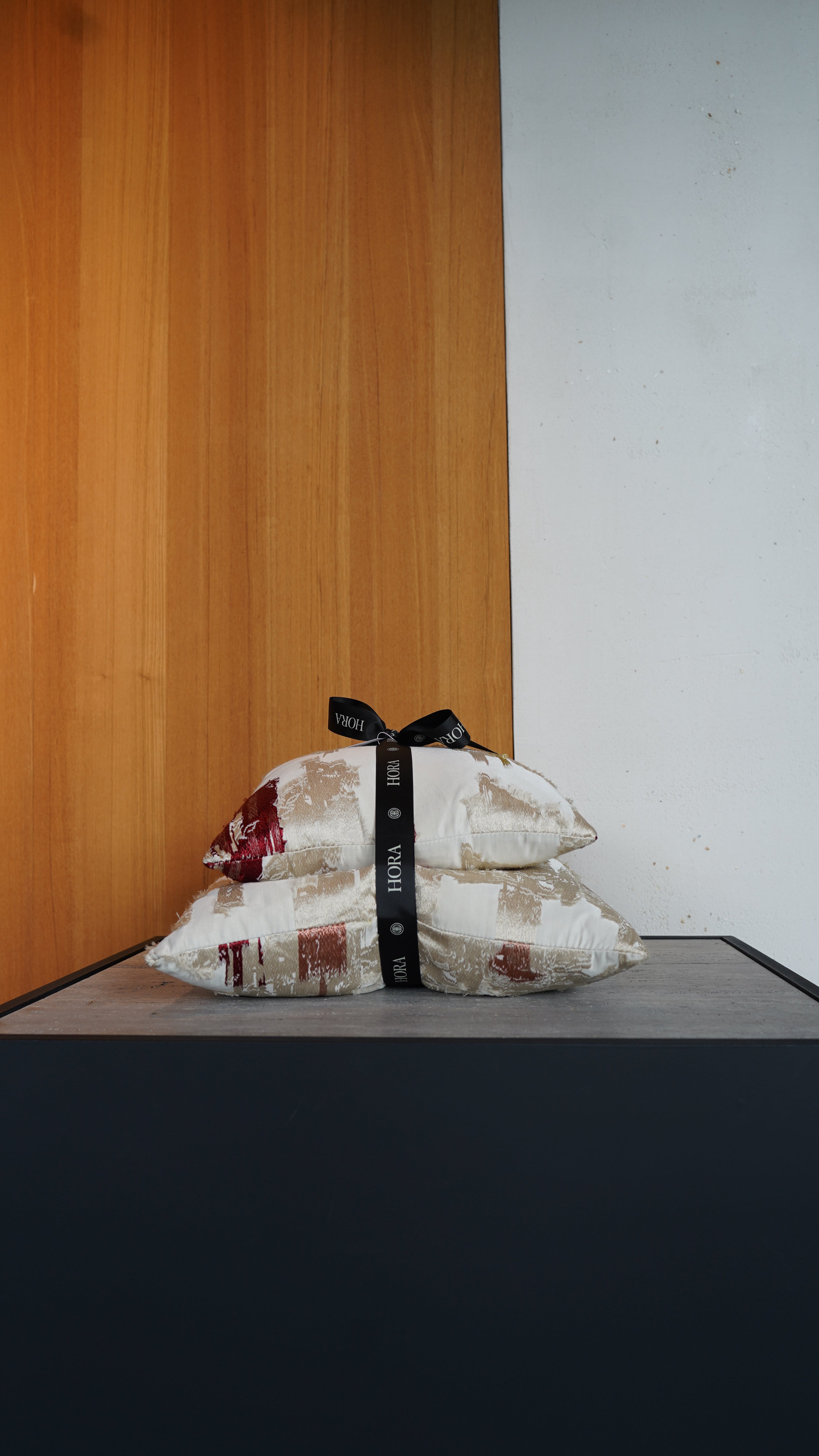 Dedar - deco cushion (set van 2)