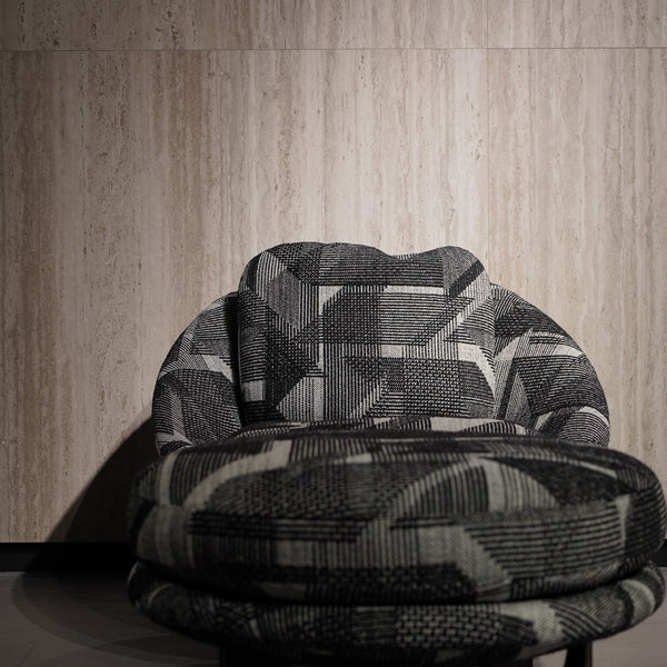 Minotti - Lido armchair with base cm 93 and footstool with base
