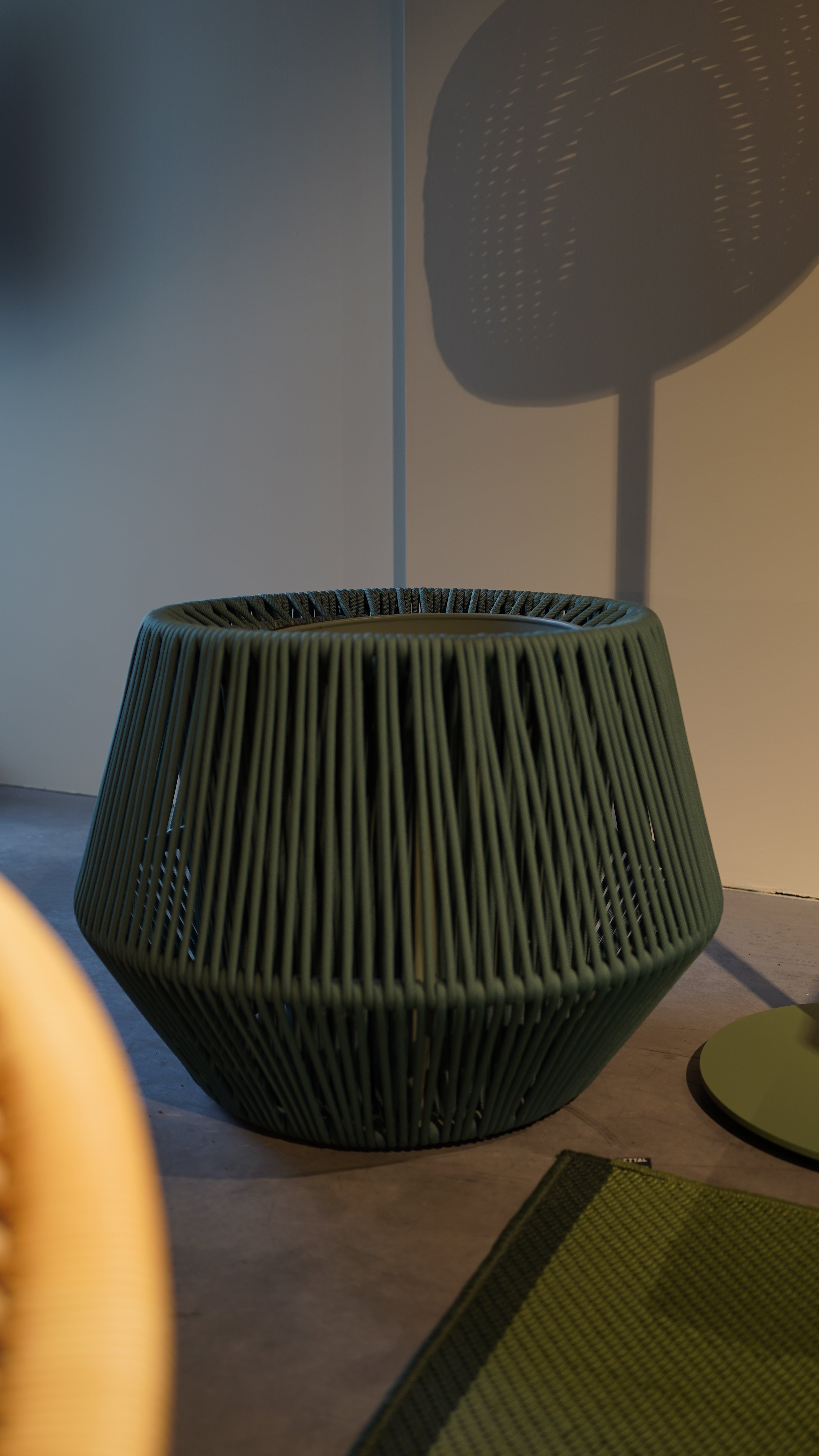 Kettal - Zigzag planter M