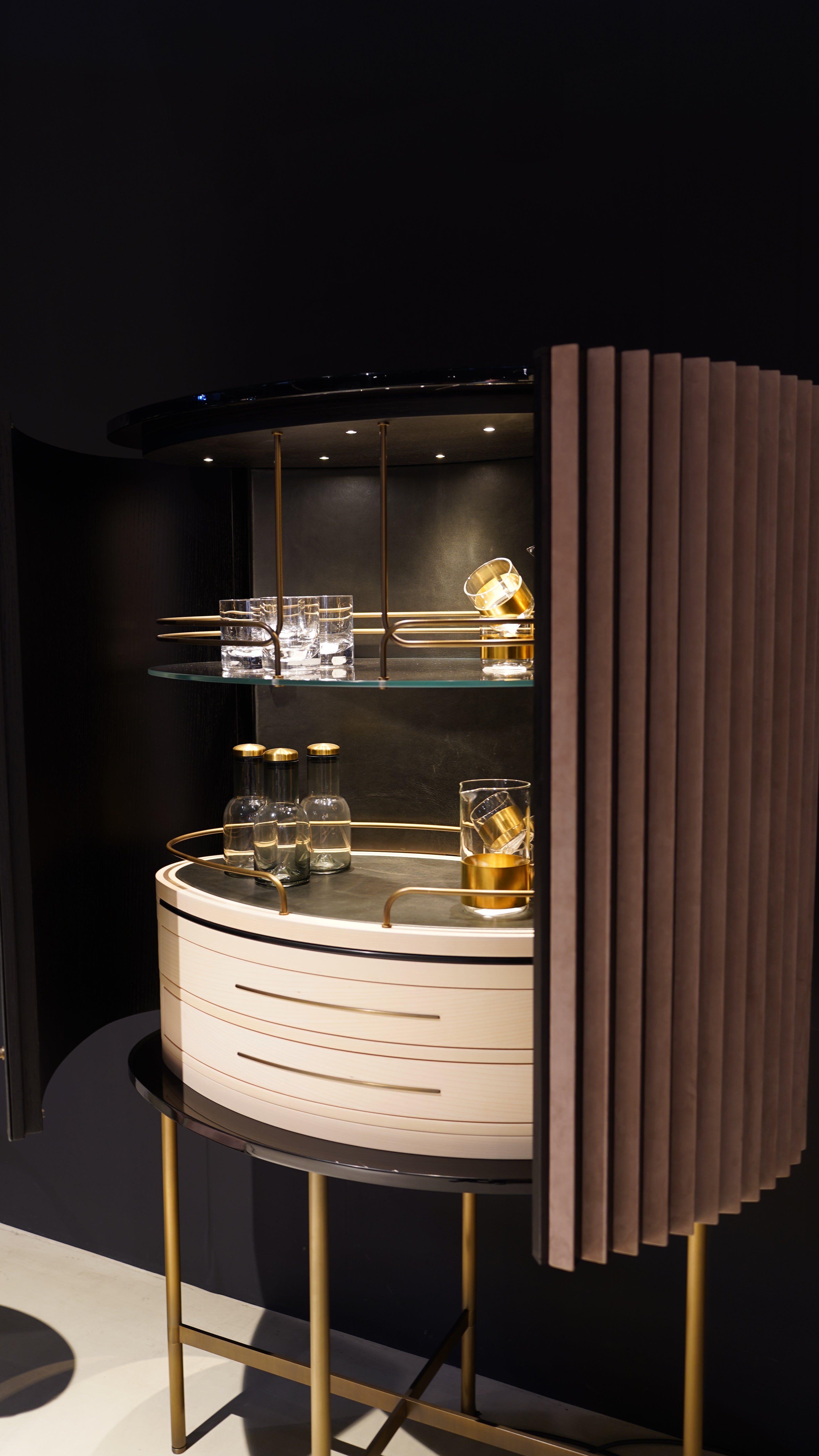 Baxter - Plissé bar cabinet