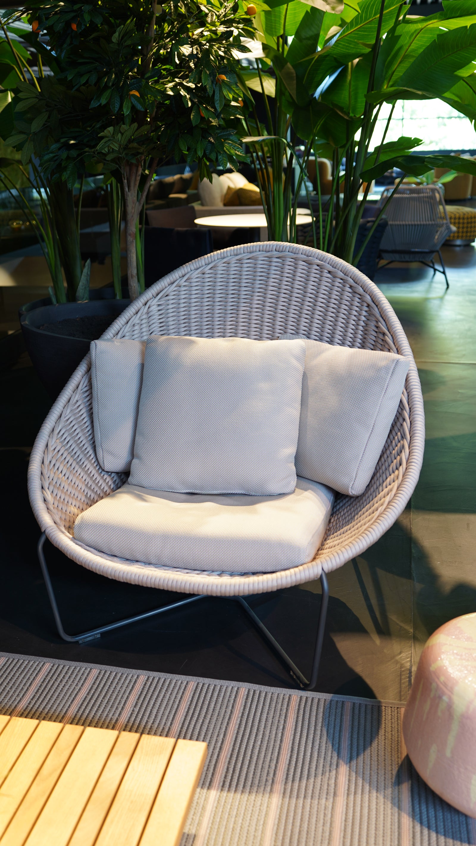 Paola Lenti - Nido Armchair incl. 4 kussens